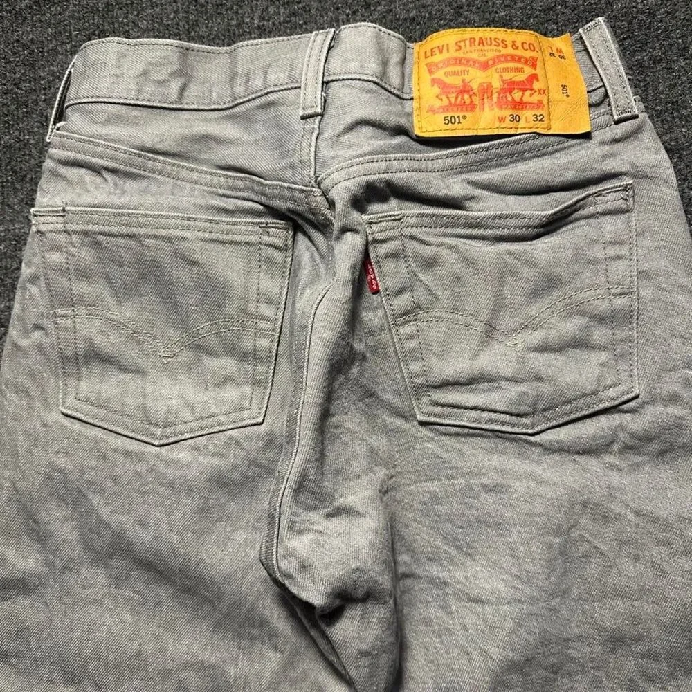Levi-s Men's Grey Jeans